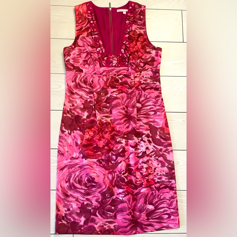 Rebecca Taylor dress midi pink with decortive stones around the‎ front. Size 4